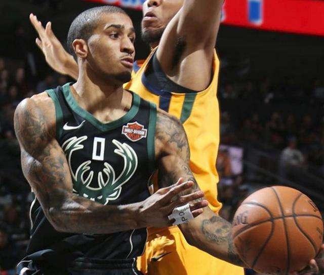 队员都能在 队员都能在